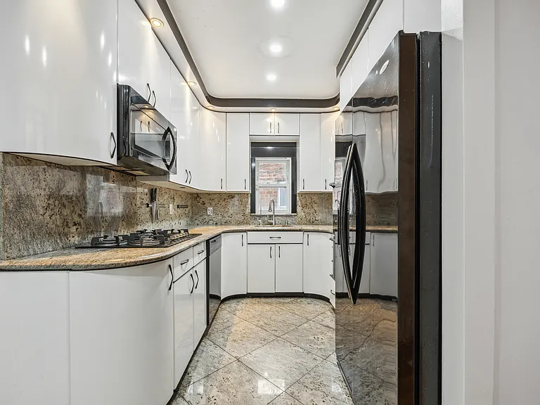 2908 Avenue X #2A — Photo 4
