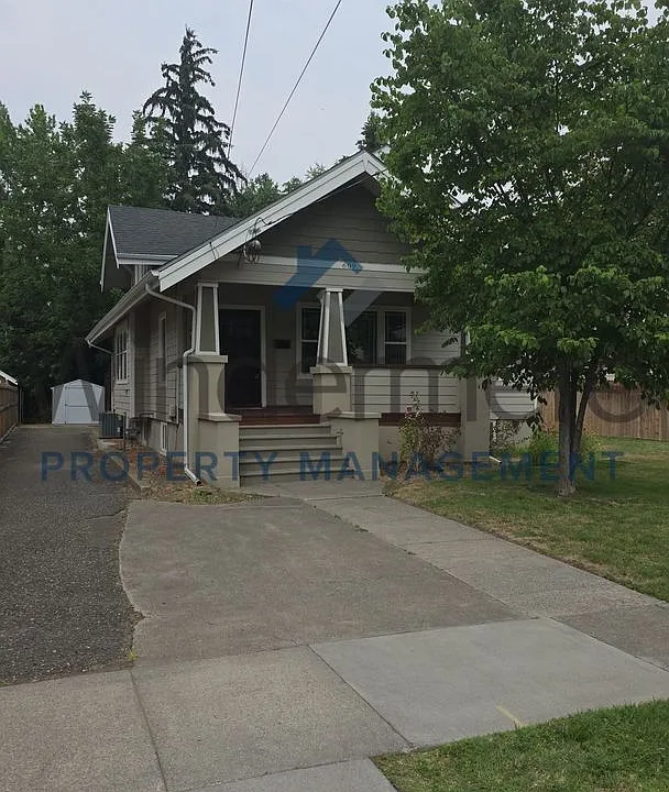609 Pleasant St