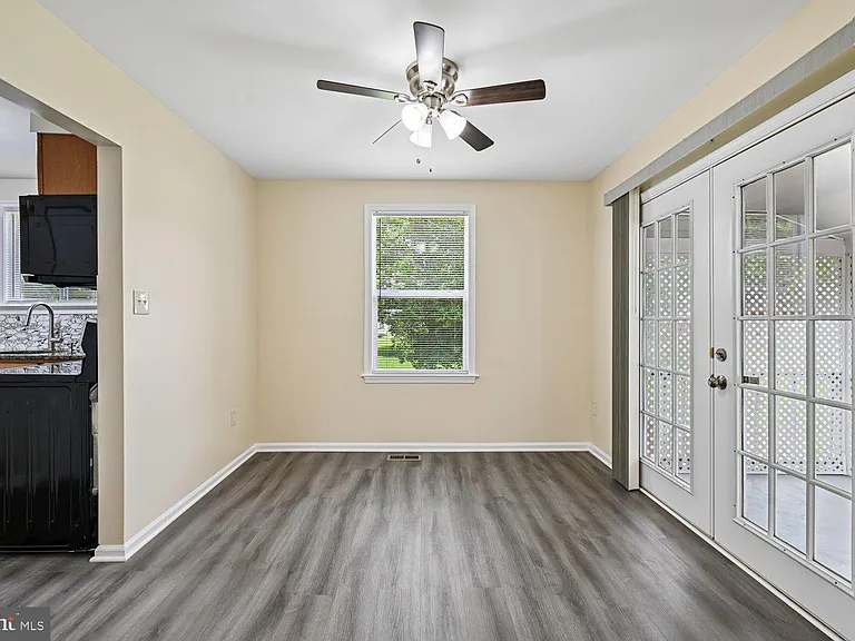 8805 Bolero Ct — Photo 8