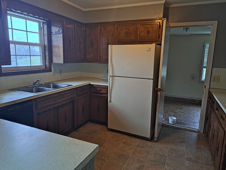 2nd image of 99 Tuck Rd