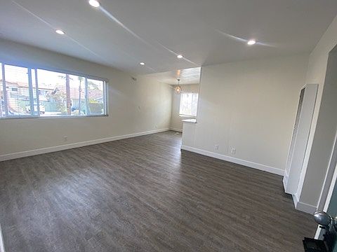 3rd image of 28 W Pedregosa St #1
