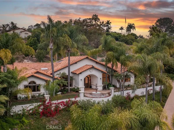 651 Rolling Hills Rd, Vista, CA 92081