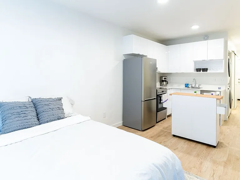 Welcome to Harborside Flats — Photo 12