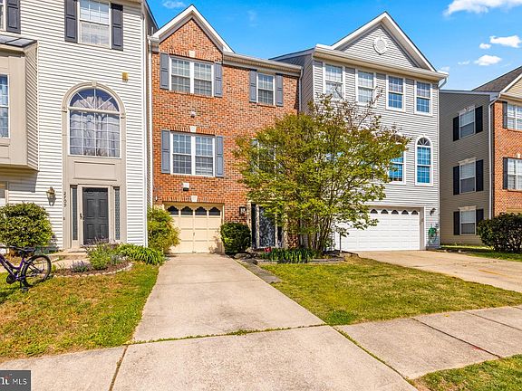2nd image of 2711 Thornbrook Ct