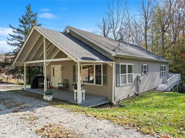 496 Lakelly Rd, Wilmington, OH 45177