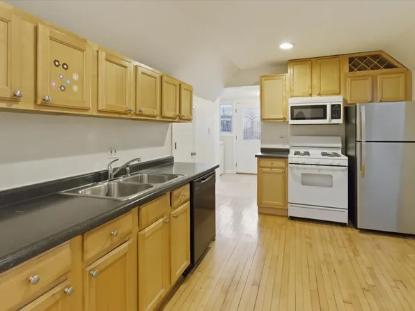 4252 N Lawndale Ave #2, Chicago, IL 60618