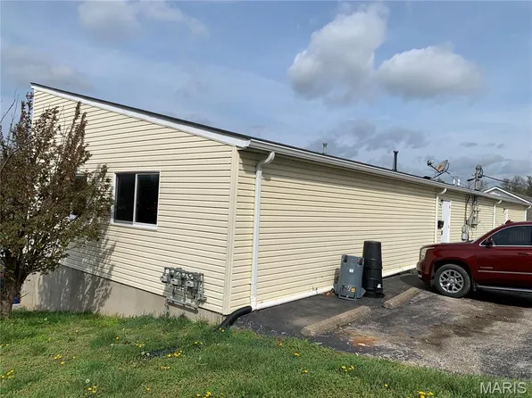 1000 N Truman Blvd #C, Crystal City, MO 63019