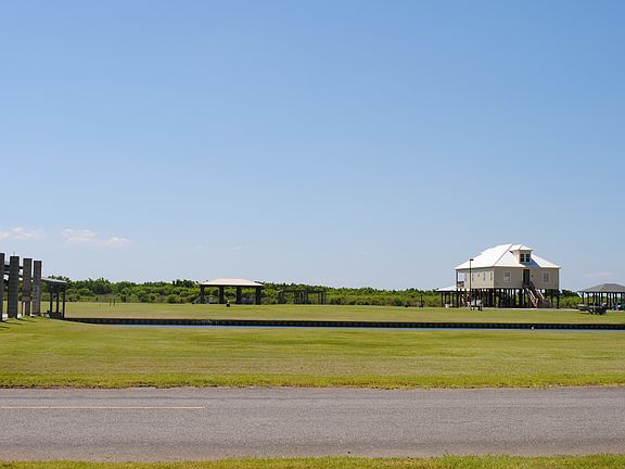 3rd image of 2456 Fort Beauregard Blvd