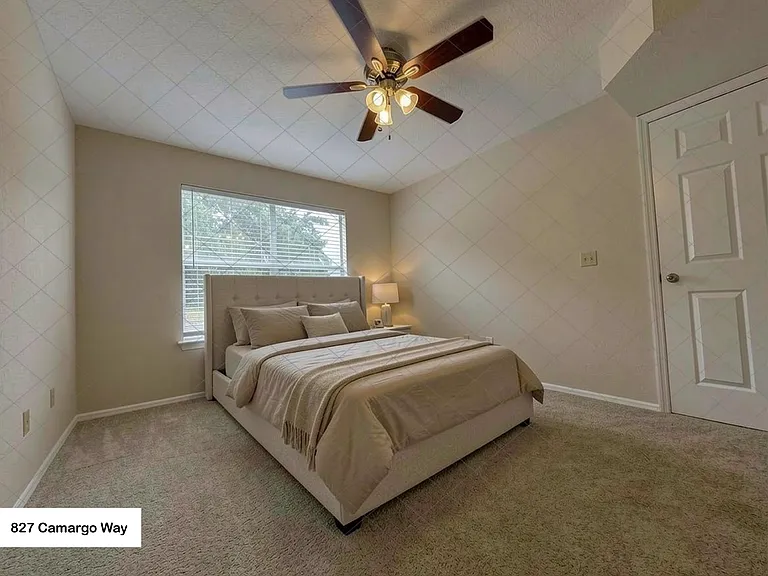 827 Camargo Way #210 — Photo 3