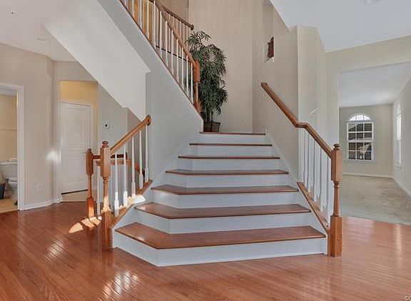3rd image of 501 Siena Ln #501