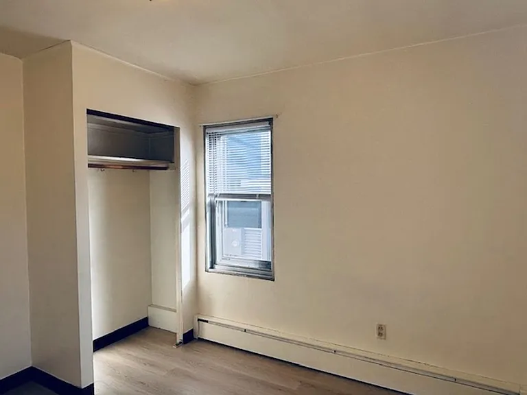 405 Fairview Ave N — Photo 8