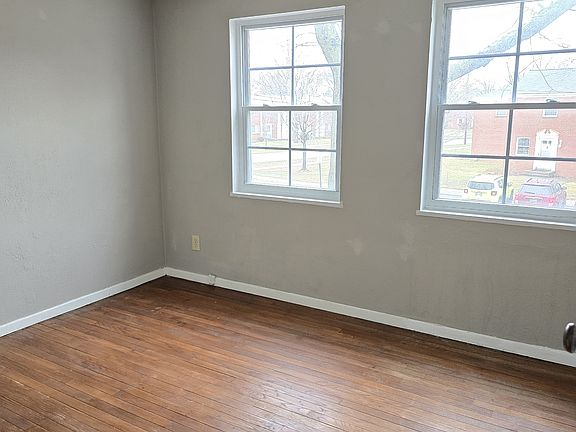 4th image of 422 Clearview Dr APT F