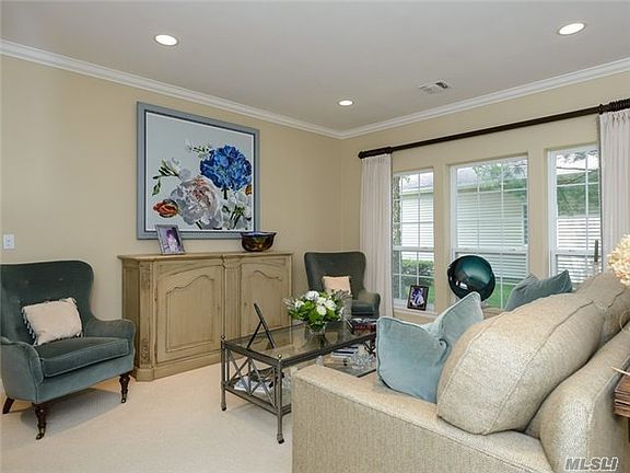 5th image of 63 Sagamore Dr