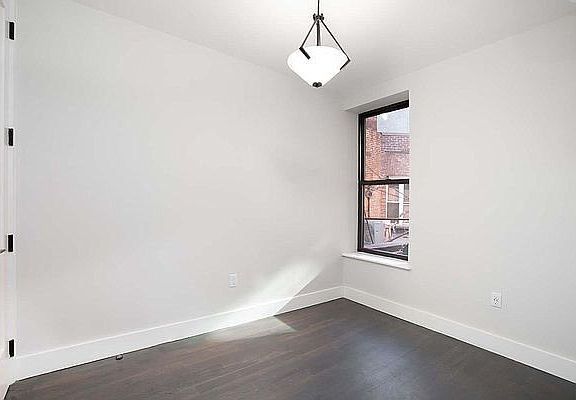 5th image of 346 E 105th St APT 4A