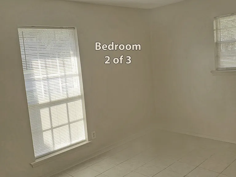 2012 Riverside Dr — Photo 13