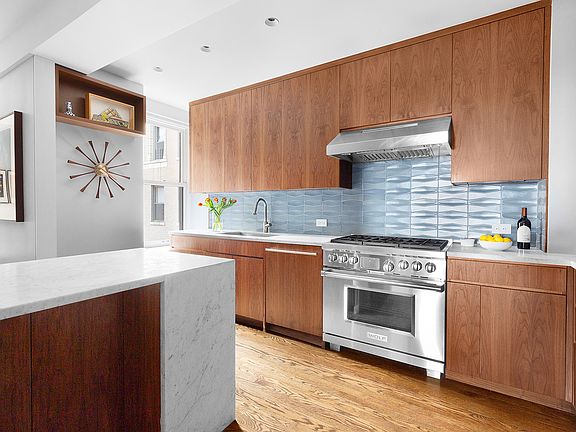 5th image of 135 Eastern Pkwy APT 13G