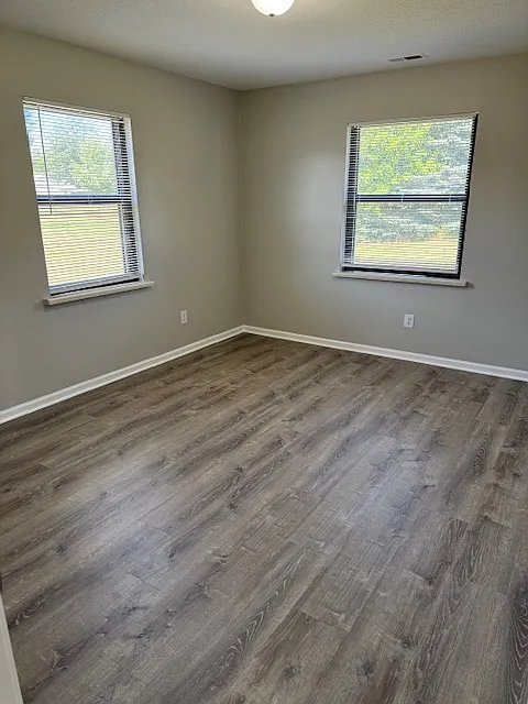 2 bed, $1,175 — Photo 2