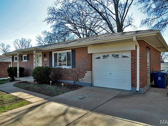 4th image of 9816 Lakeford Ln