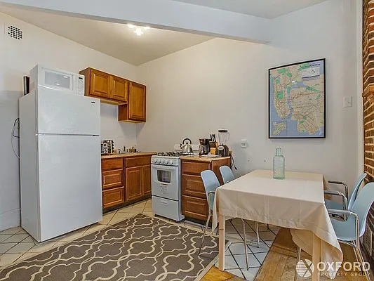 Rented by Oxford Property Group | media 16