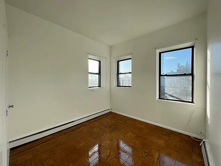 301 E 110th St #4D — Photo 8
