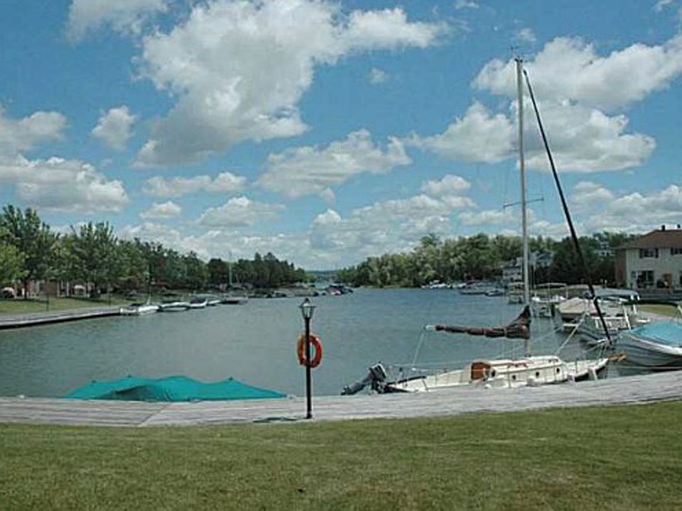 1st image of 409 Holiday Hbr