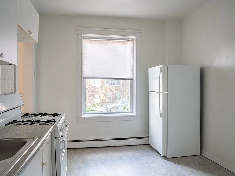 4920-4924 N Glenwood Ave #1407-1413 — Photo 7