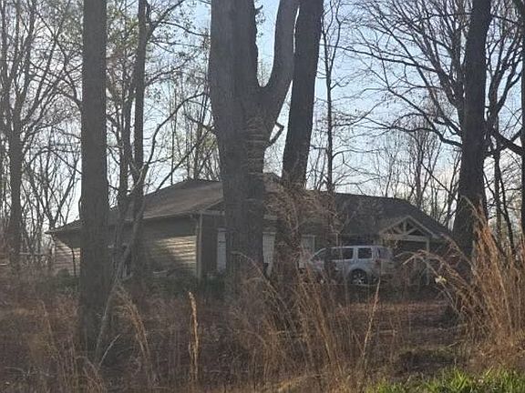 2nd image of 700 Leonard Pruitt Rd