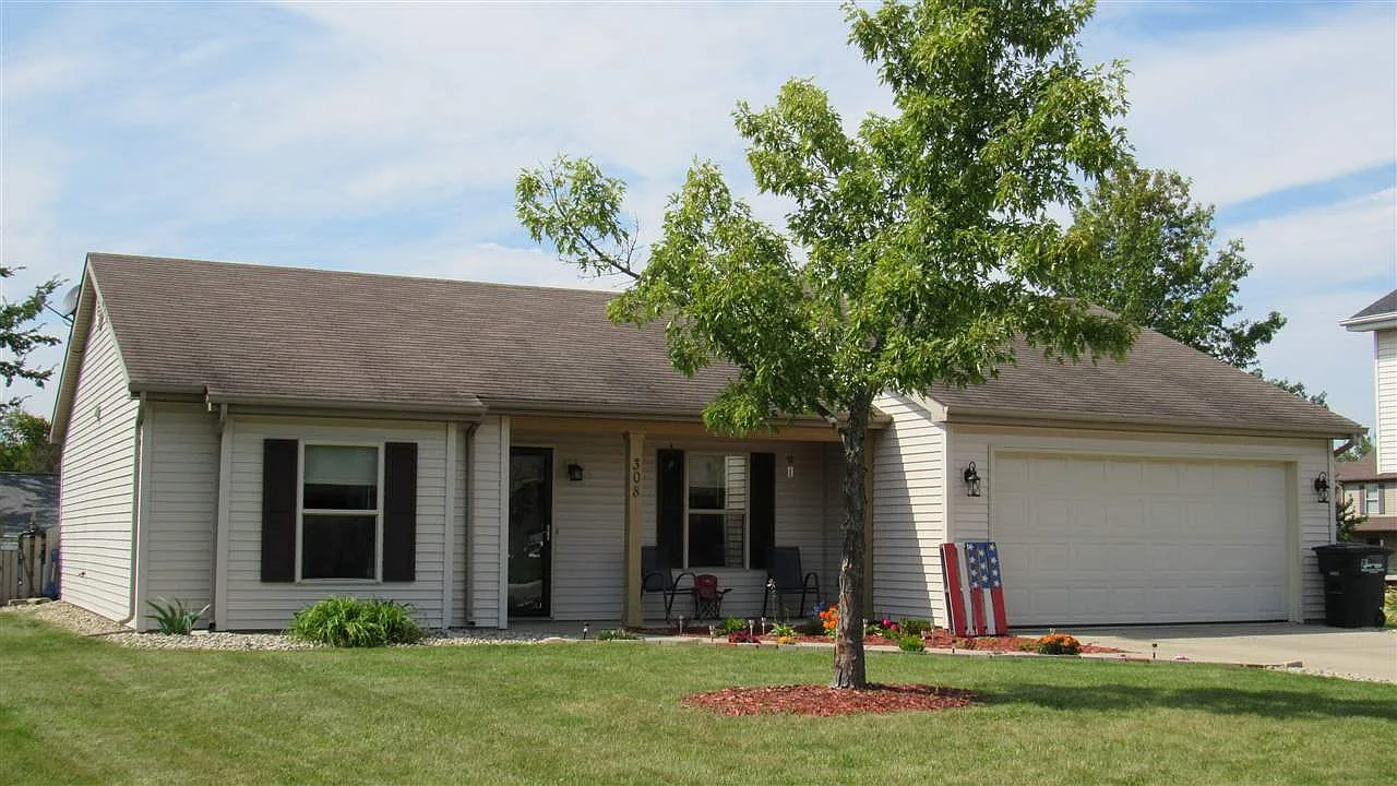 308 Dominic St photo 1