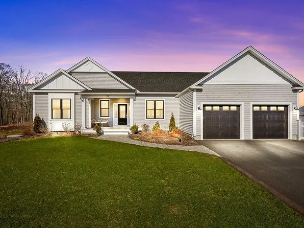 75 Halls Rock Way, North Kingstown, RI 02852