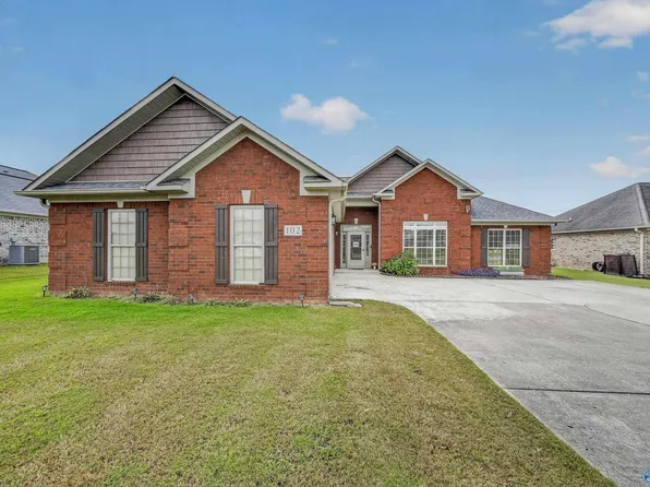 102 Tallow Wood Dr, Harvest, AL 35749