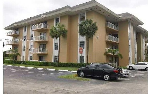 1st image of 455 S Pine Island Rd APT 306C