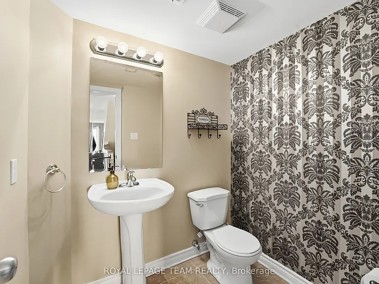 443 Chapman Mills Dr #B — Photo 16