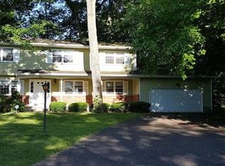 5 Mark Ln, Ewing, NJ 08628