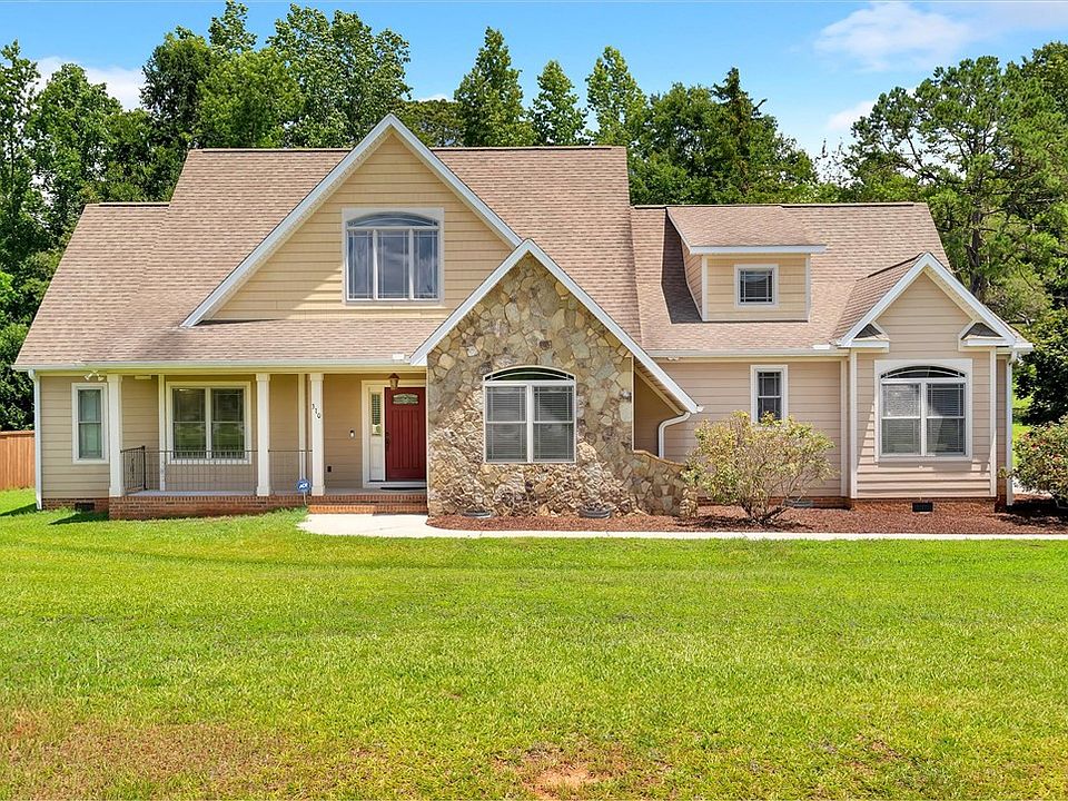 1st image of 310 Puckett Mill Dr