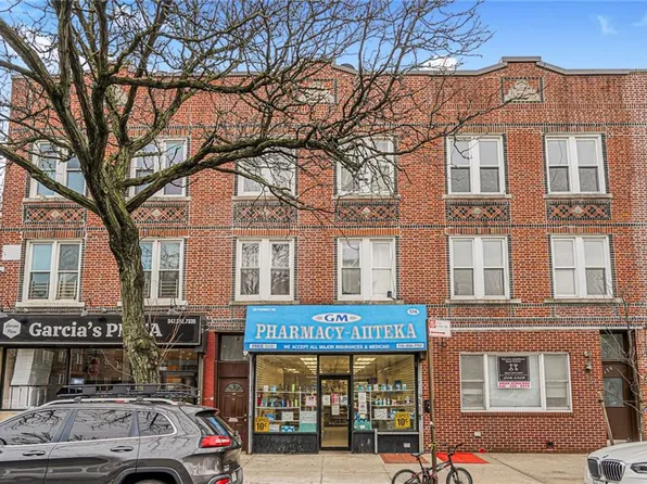 174 Avenue O image 1 of 39