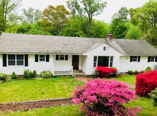 38 Hettiefred Rd, Greenwich, CT 06831