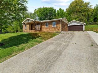 125 Ben Dyer Rd, Sturgis, KY 42459