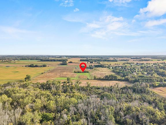 4th image of County Rd S