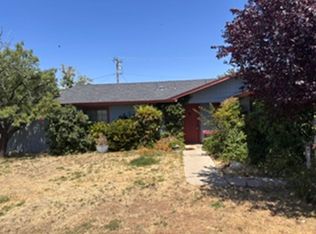 21300 Santa Barbara Dr, Tehachapi, CA 93561