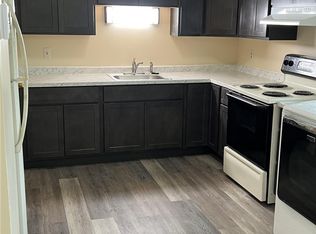 613 Lincoln Way W APT D, Chambersburg, PA 17201
