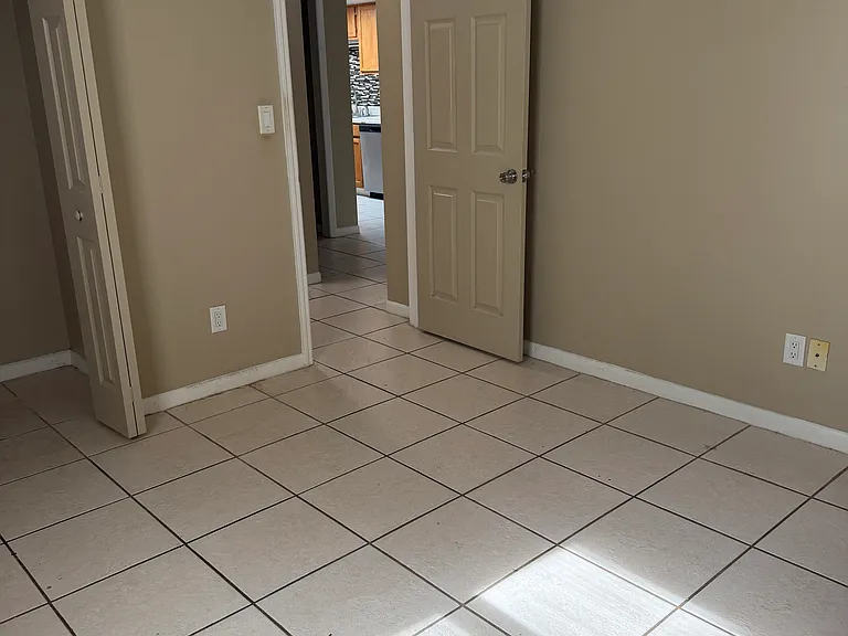202 Zoller St #216 — Photo 10
