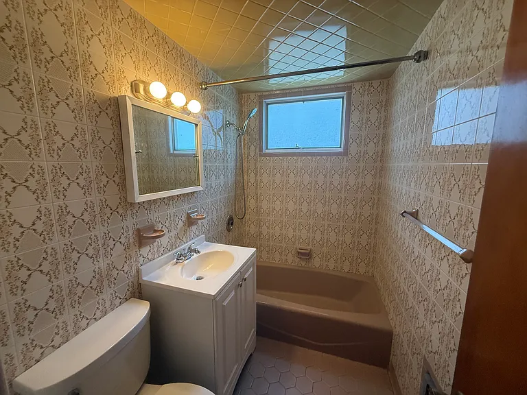 17 Poole St #1 — Photo 8