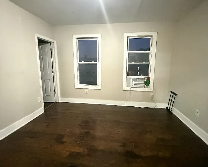 234-236 Renner Ave #3L — Photo 5