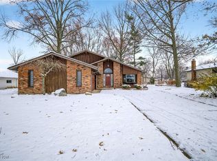 6379 Cary Dr, North Ridgeville, OH 44039