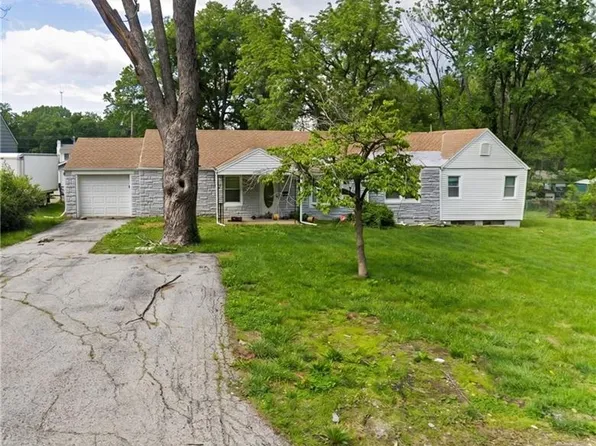 9622 Linwood Blvd, Independence, MO 64052