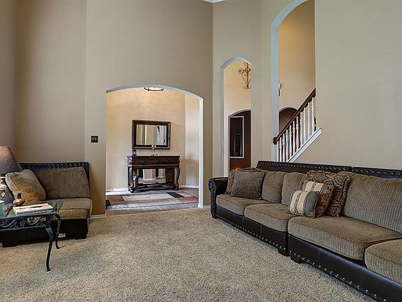 4th image of 3112 Grantham Dr