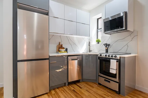 Kitchen, photo 1