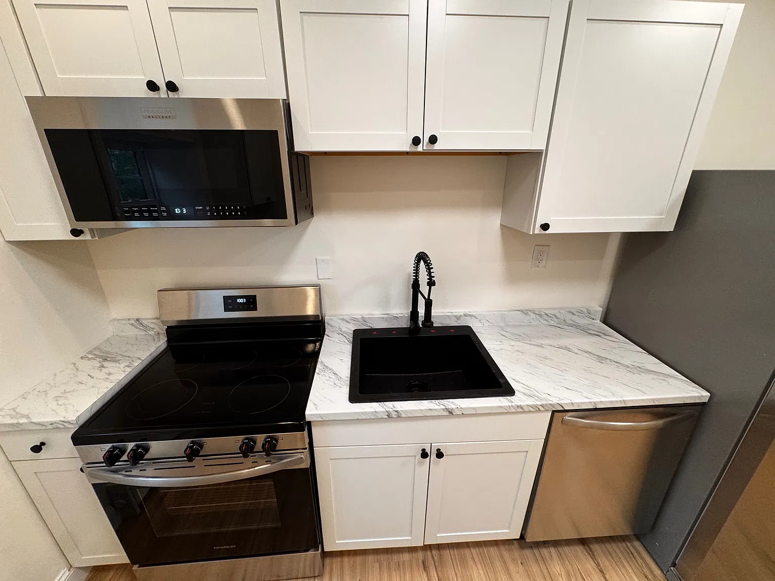 3 bed, $2,145 — Photo 3