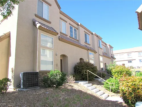8404 Tiger Woods Ave Photo 1