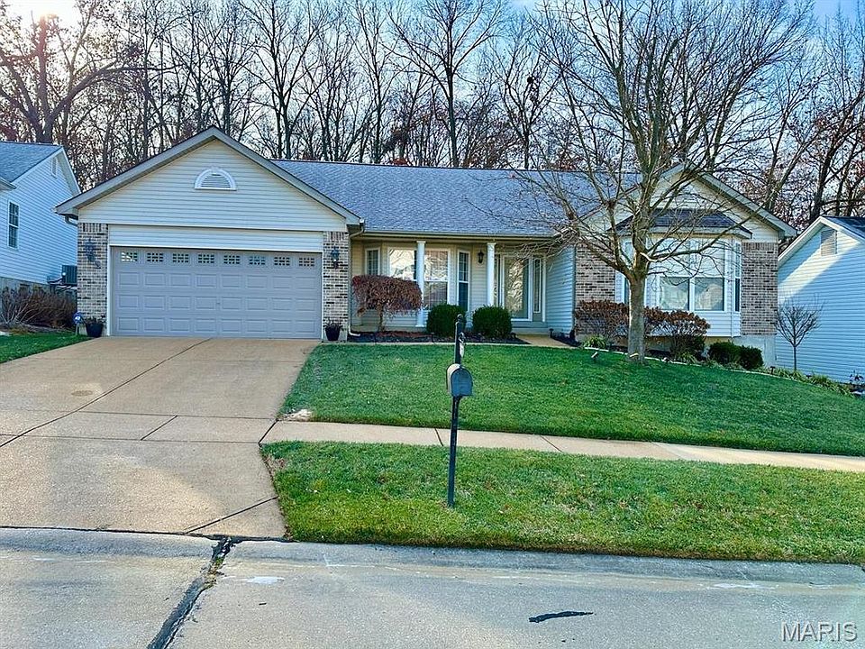 1st image of 3071 Crystal Lake Dr